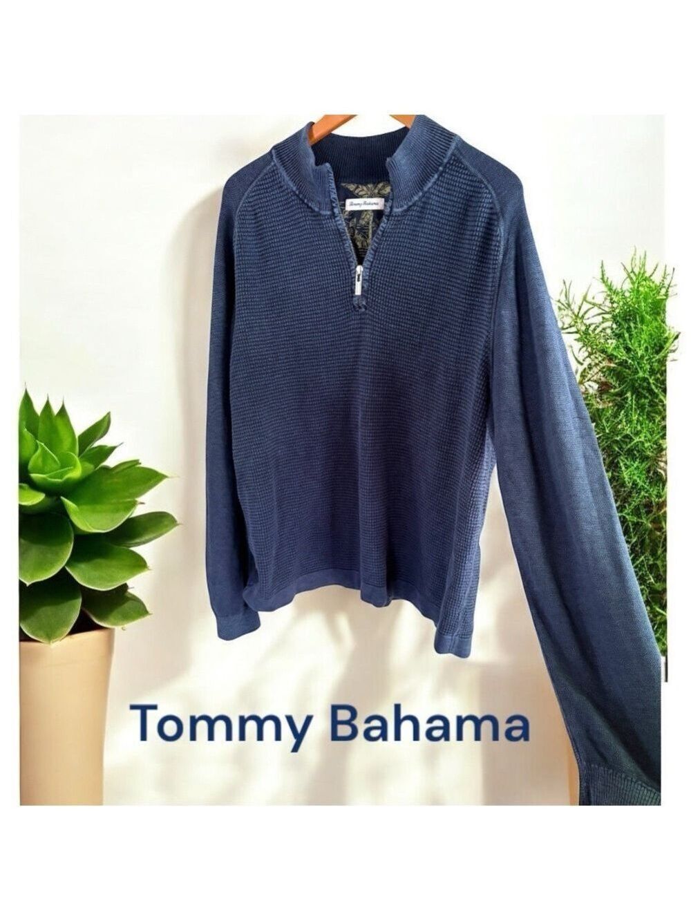 Tommy Bahama-XL men’s Island Tide 1/4 Zip
Henley Pullover Sweater. Navy blue GUC